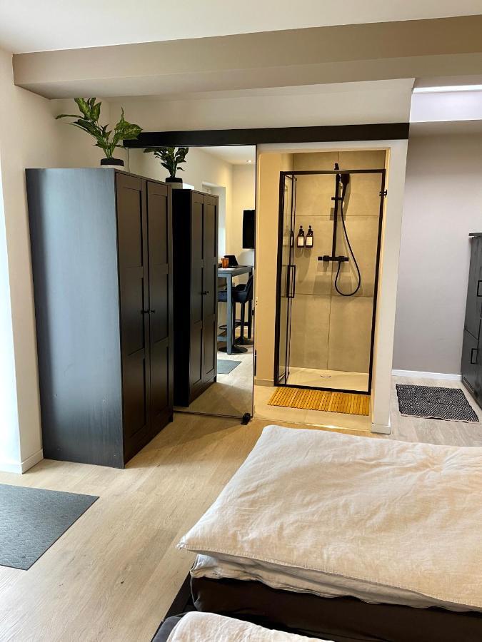 ברגיש גלאדבך Studio 20For2 Naehe Koeln מראה חיצוני תמונה